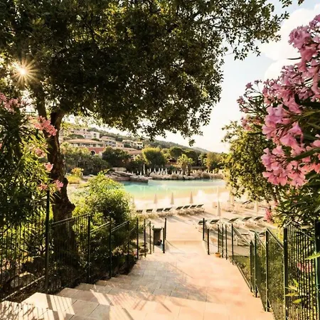Les Bastides Aux Restanques Du Golfe De St Tropez - Maeva - 34 * Grimaud